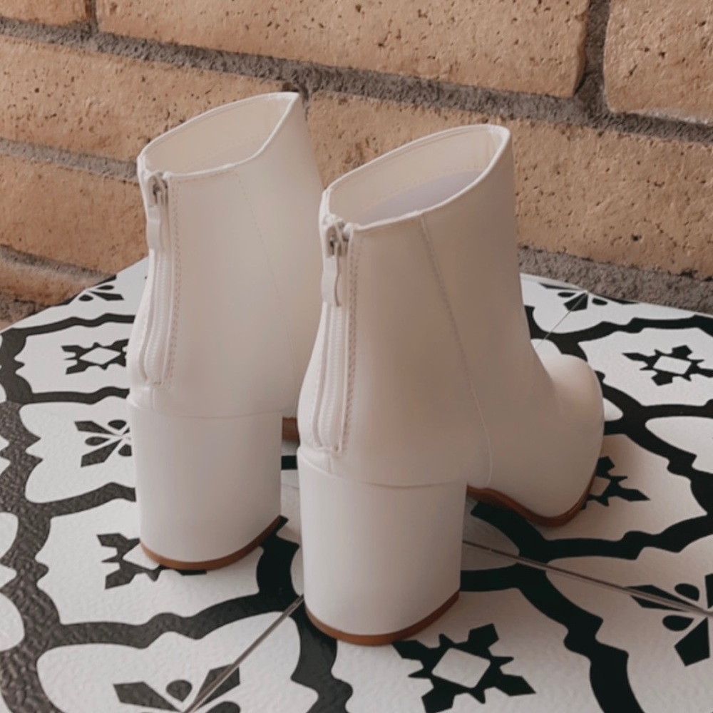 Top Moda - Basic White Bootie - Picture 5 of 9